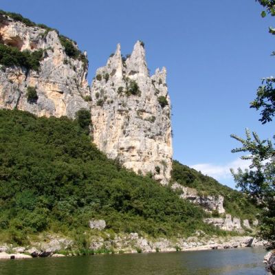 visite-speleo-randonnee-grotte-de-la-madeleine-6
